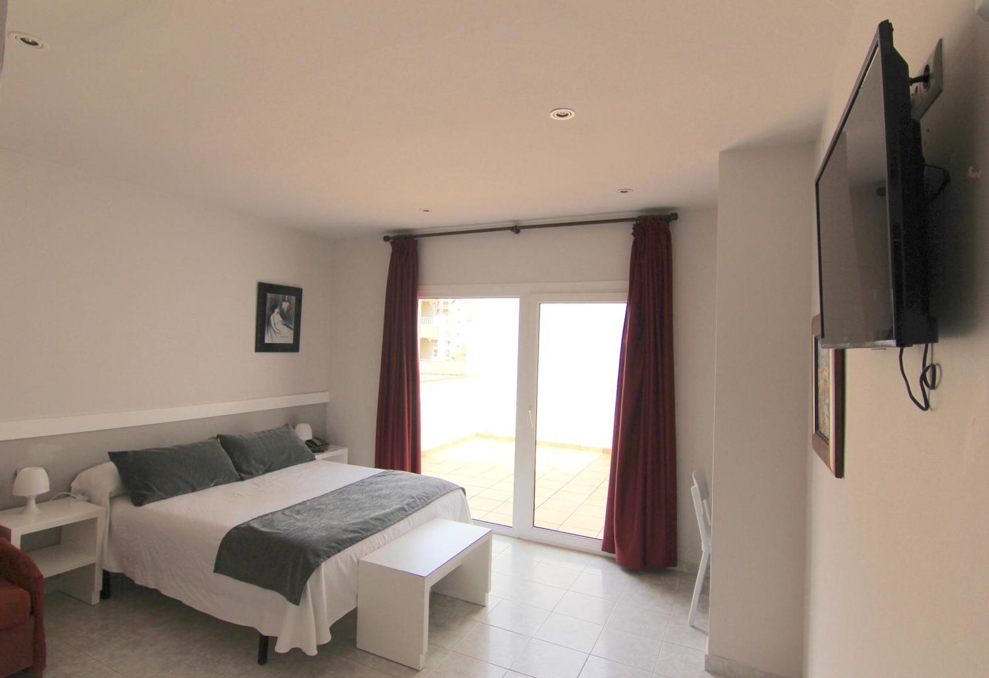 Hotel Reimar ซานต์อันโตนี เด กาโลเญ ภายนอก รูปภาพ