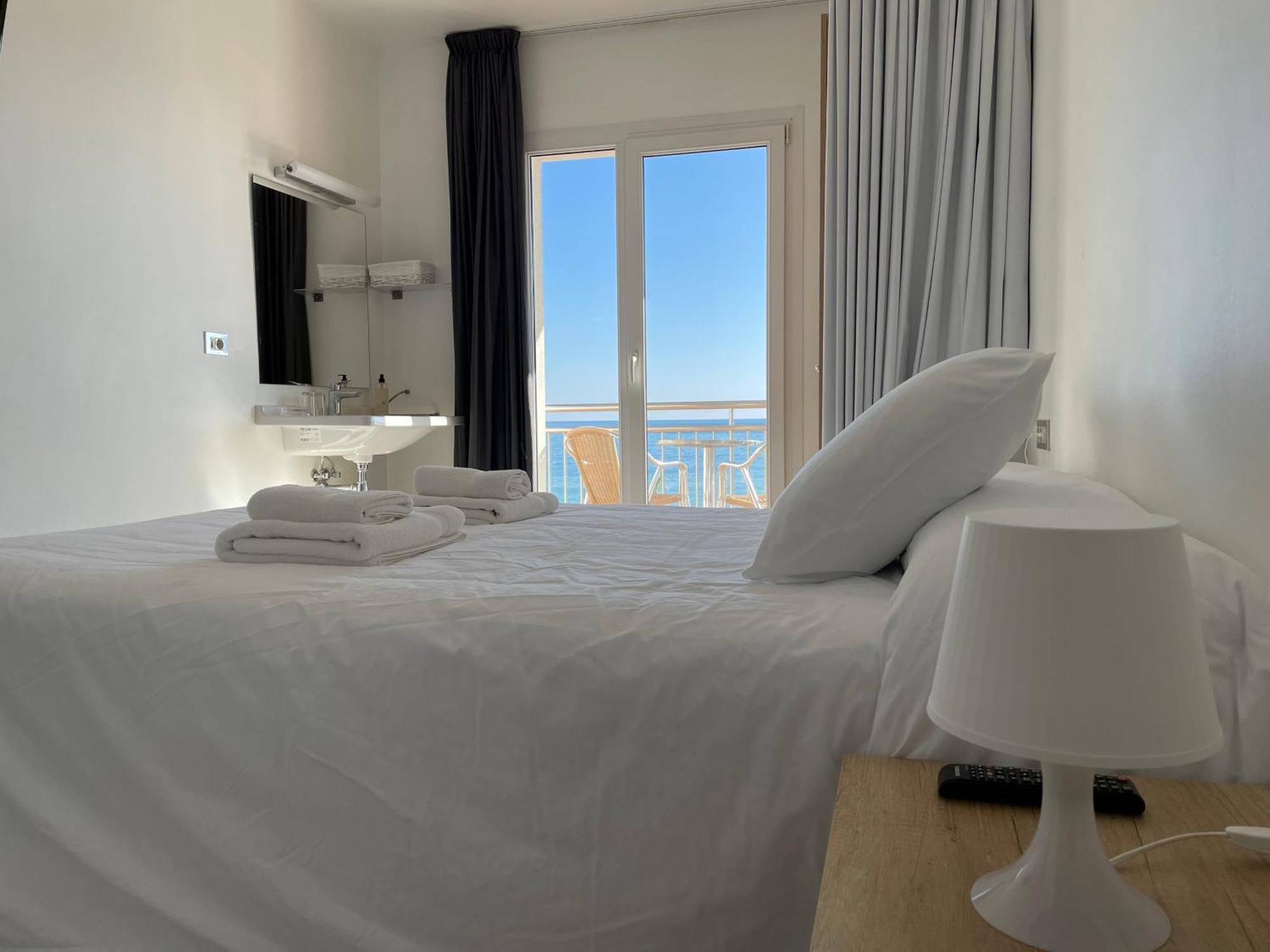 Hotel Reimar ซานต์อันโตนี เด กาโลเญ ห้อง รูปภาพ